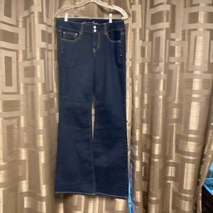 Artist fit American eagle flare or bootcut black size 10